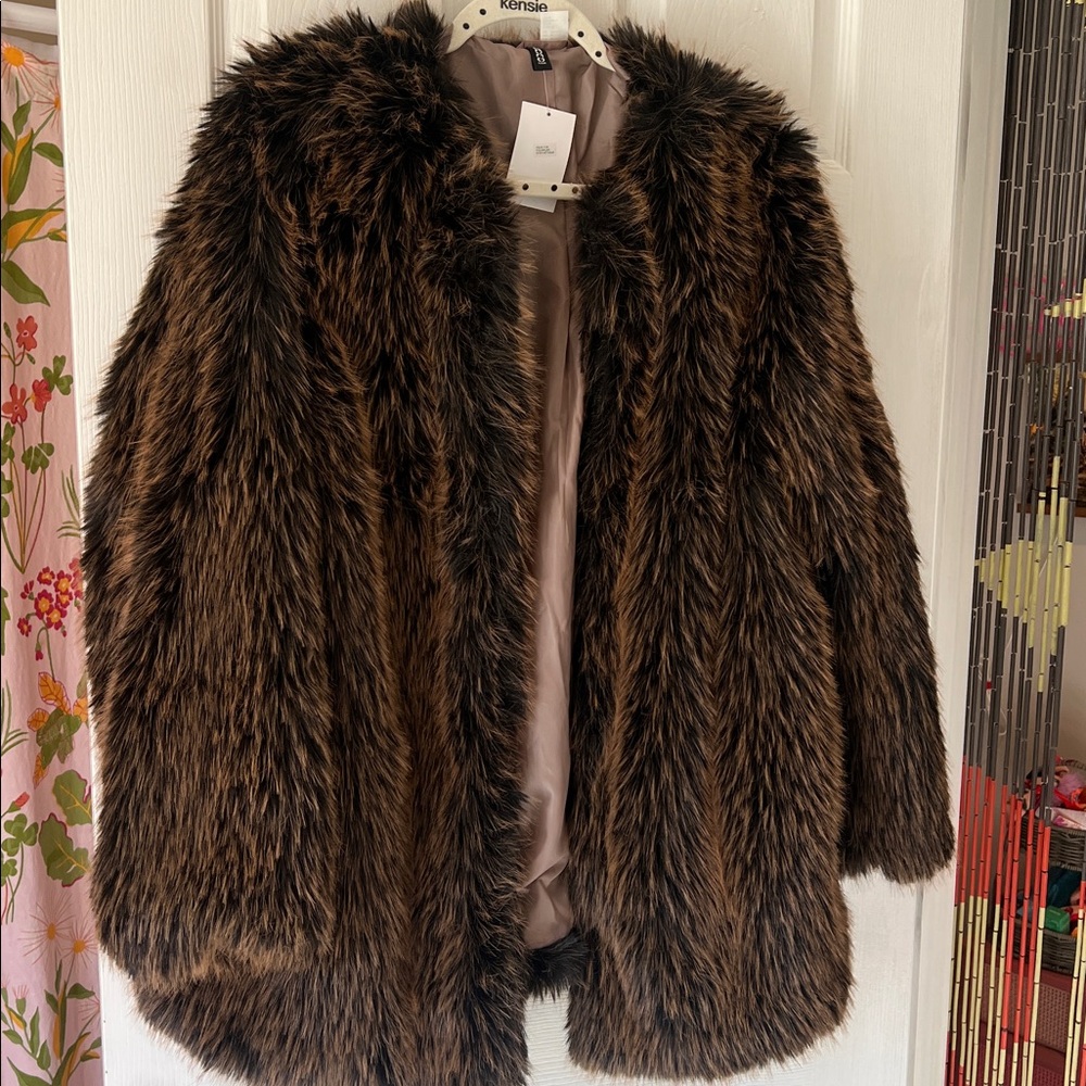 H&M Divided fluffy faux fur brown coat jacket M - Picture 5 of 10